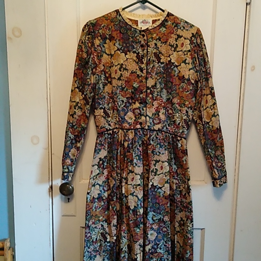 Women's dress